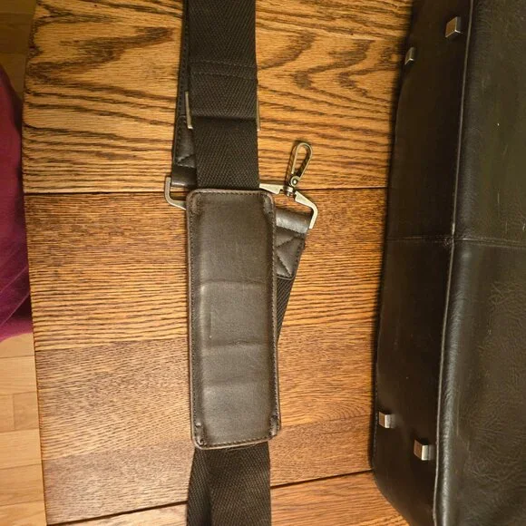 Matt & Nat Briefcase/Computer Bag - Picture 7 of 10